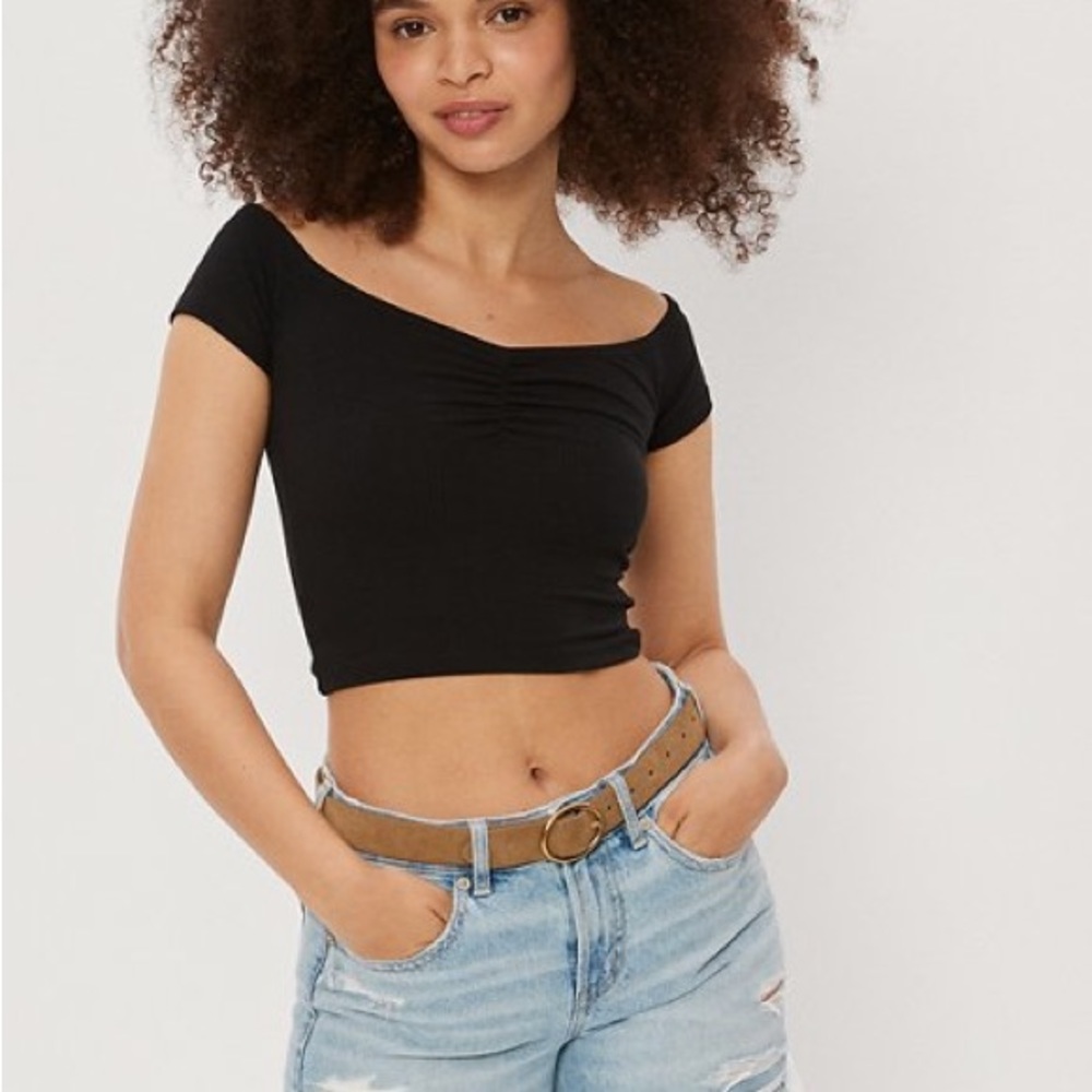 Nwot AE Cinch Off Shoulder Top